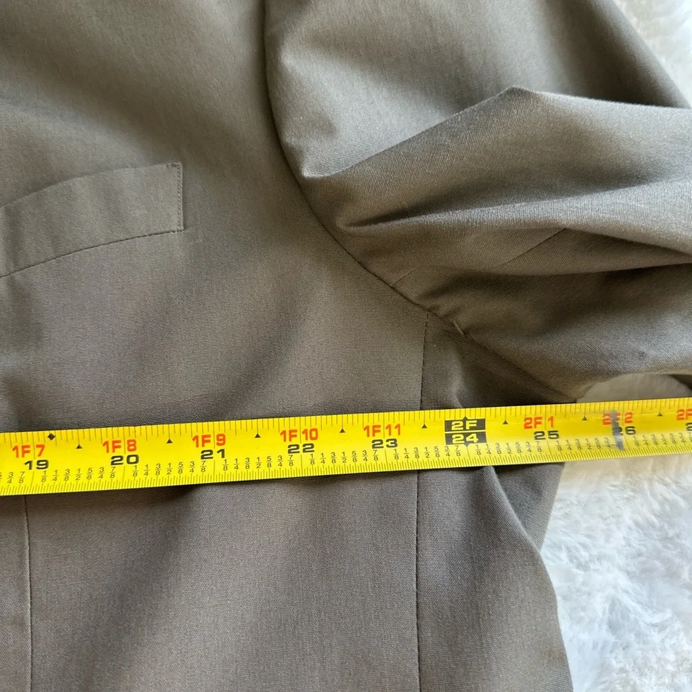 JoS. A. Bank Suit  jacket and pants 44/32
